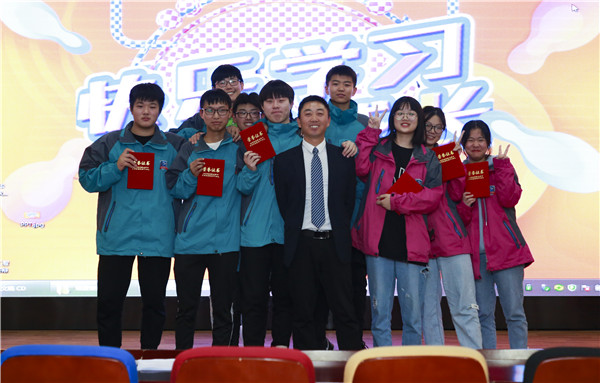 2019秋季新生階段課程結(jié)課答辯分享會(huì)圓滿落幕！