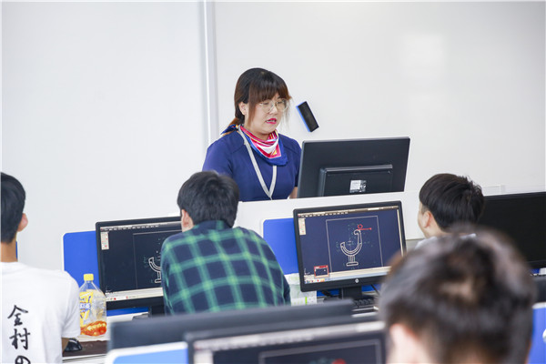 在線參觀線上報(bào)名，搶占春季班熱門<a href=http://njxh.cn target=_blank class=infotextkey>專業(yè)</a>名額