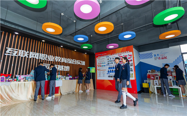 年后不想外出打工了，學(xué)什么技術(shù)有出路？
