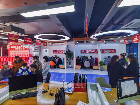 南京新華電腦專(zhuān)修學(xué)院330校園專(zhuān)場(chǎng)咨詢(xún)?nèi)栈顒?dòng)成功舉辦！