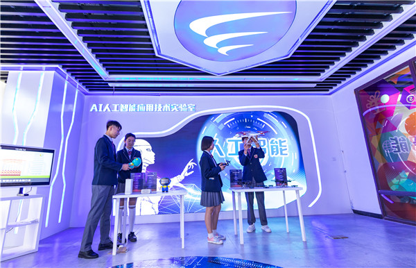 南京有什么學校適合初中畢業(yè)的？
