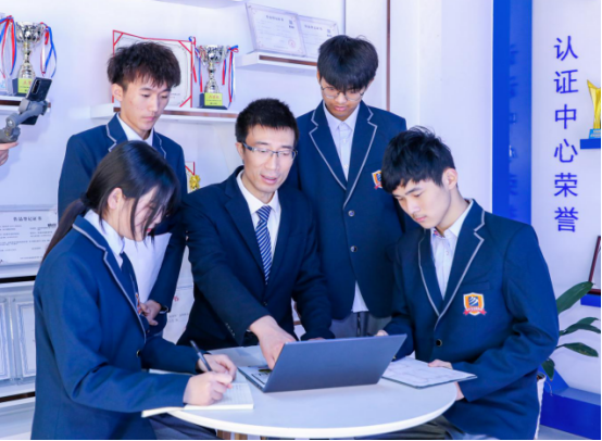為熱愛而選擇，為選擇而執(zhí)著