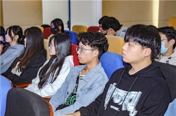 就業(yè)保障丨企業(yè)進(jìn)校園，助力南新學(xué)子就業(yè)