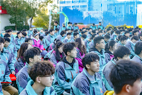 知行合一，榜樣力量 —南京新華2021年度學(xué)生工作總結(jié)暨表彰大會圓滿落幕！