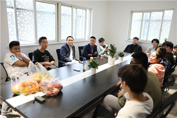 暖心回訪見證成長，愛與責(zé)任一路相隨