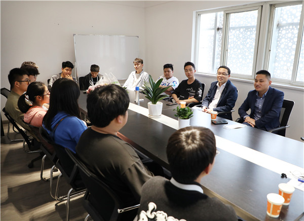 暖心回訪見證成長，愛與責(zé)任一路相隨