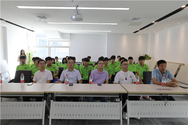 企業(yè)大咖講座|雛鷹展翅，智領未來