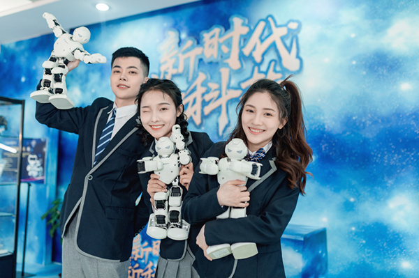 初高中女生學(xué)什么技術(shù)好？這里有你想要的答案！