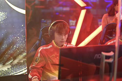 去哪個學(xué)?？梢詫W(xué)電競