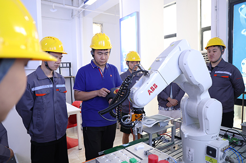 高中生讀不下去應(yīng)該學(xué)點(diǎn)什么