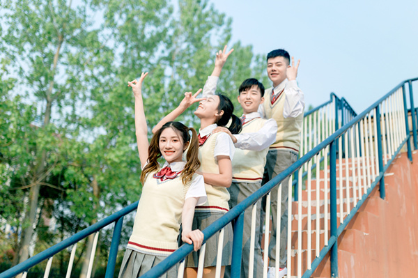 起起伏伏的奧運(yùn)賽場(chǎng)不就是我們的人生嘛？