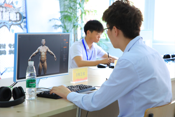 屢創(chuàng)新高！2021年新華學子薪資盤點